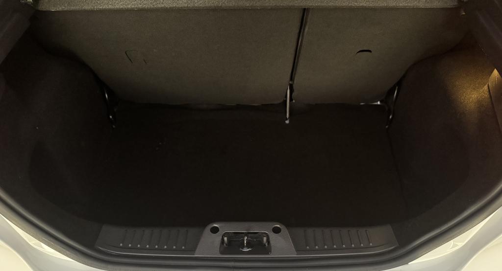 FORD Fiesta Hatch - Foto