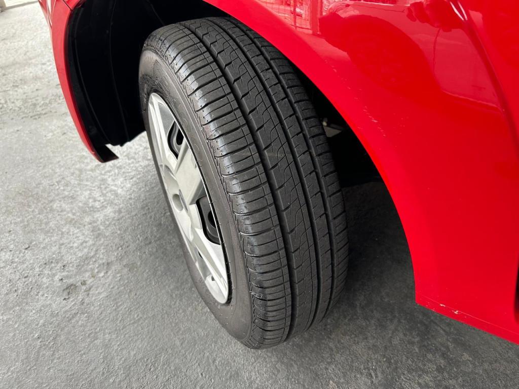 FORD Fiesta Hatch - Foto