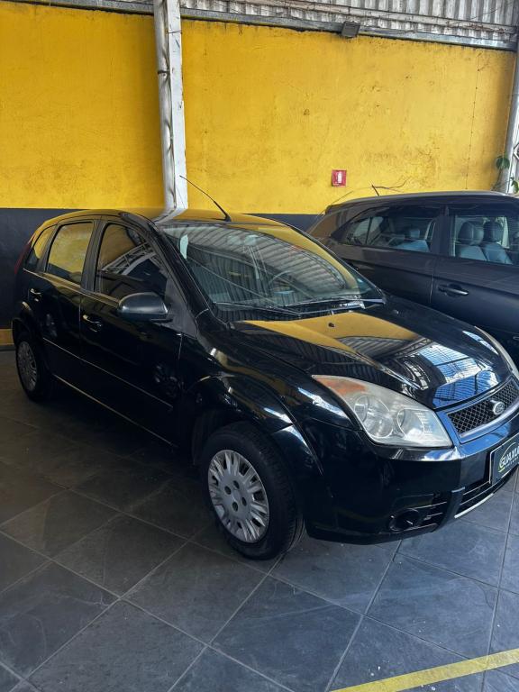 FORD Fiesta Hatch - Foto