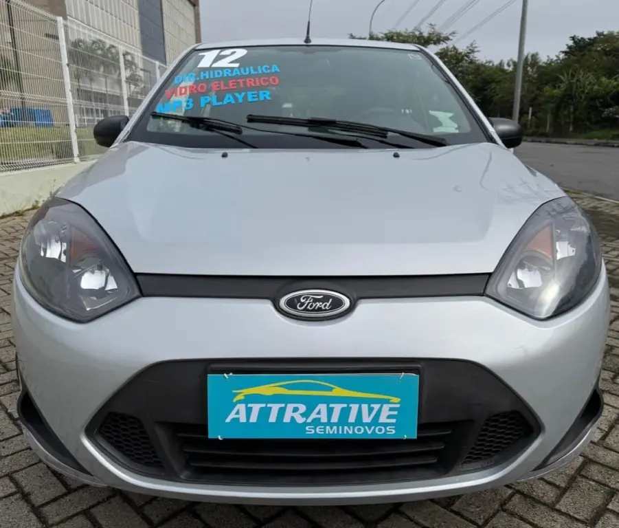 FORD Fiesta Hatch - Foto