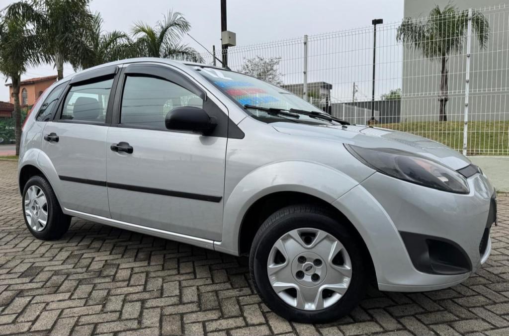 FORD Fiesta Hatch - Foto