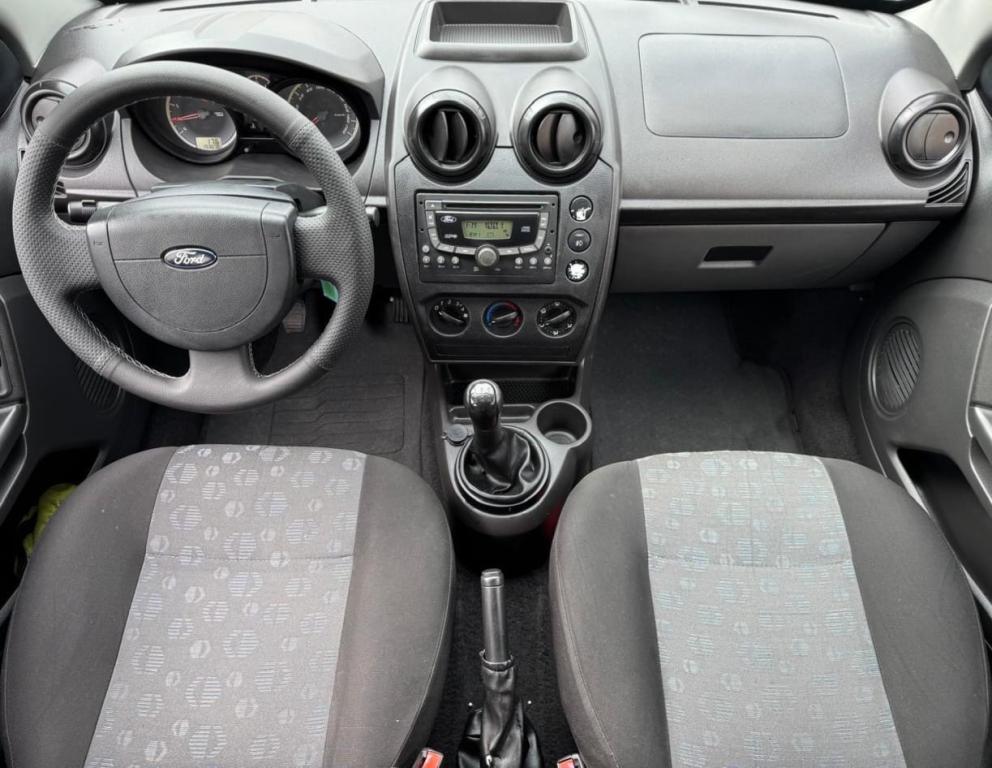 FORD Fiesta Hatch - Foto