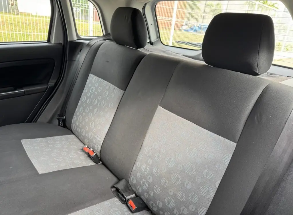 FORD Fiesta Hatch - Foto