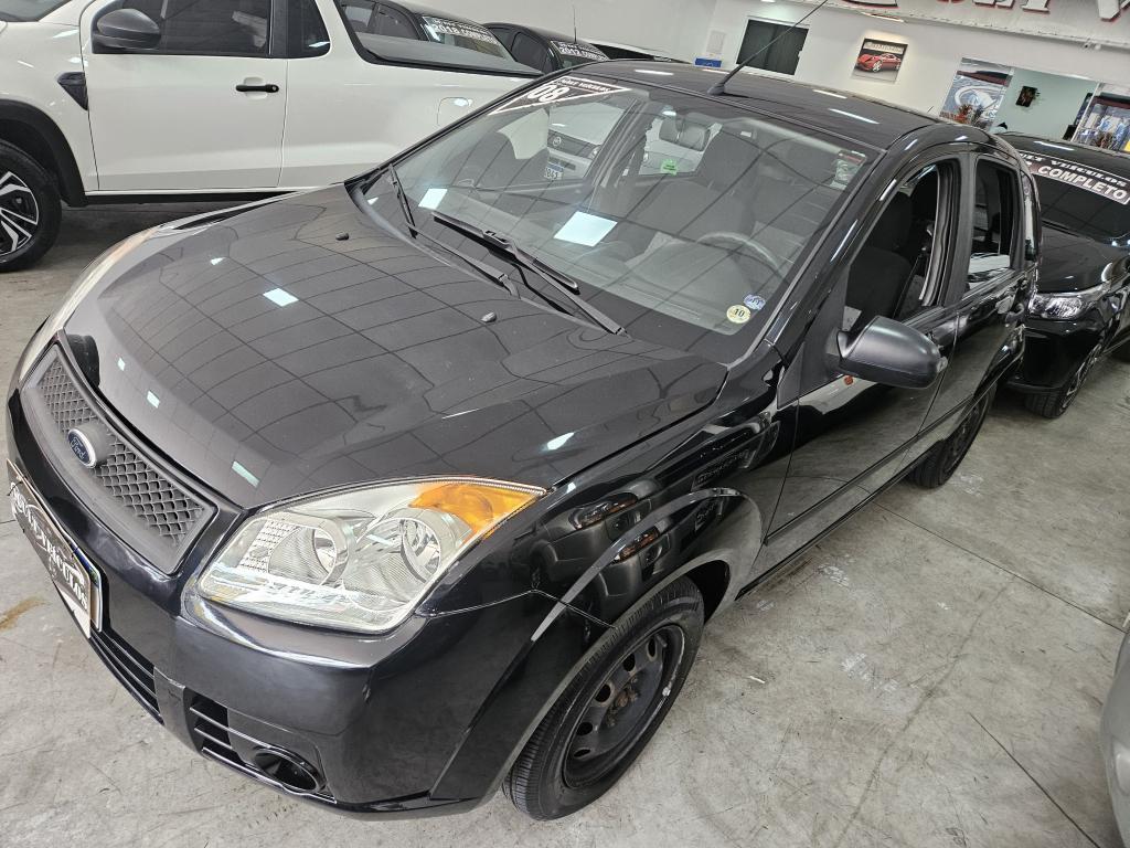 FORD Fiesta Hatch - Foto