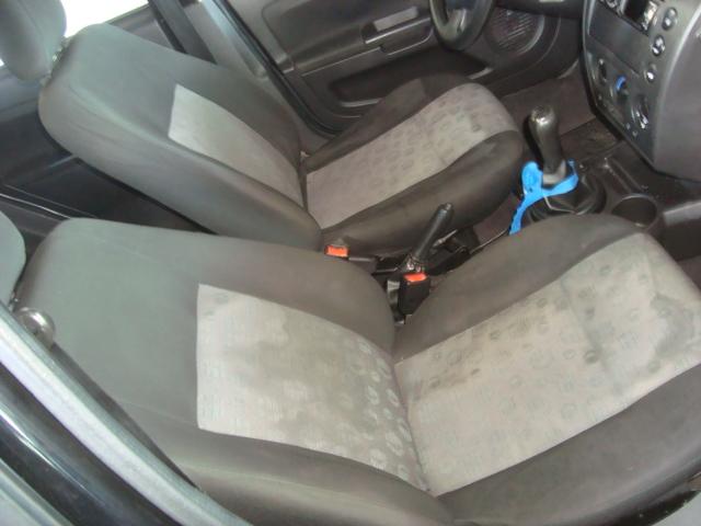 FORD Fiesta Hatch - Foto