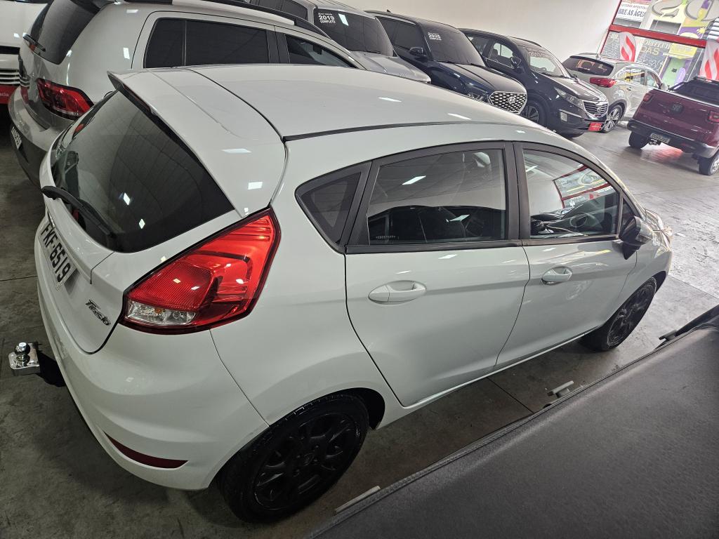 FORD Fiesta Hatch - Foto
