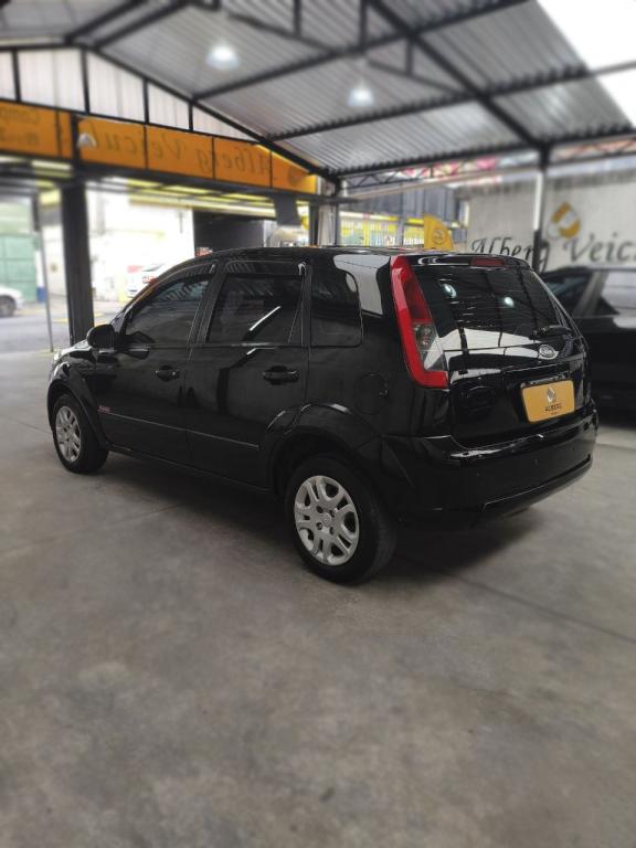 FORD Fiesta Hatch - Foto