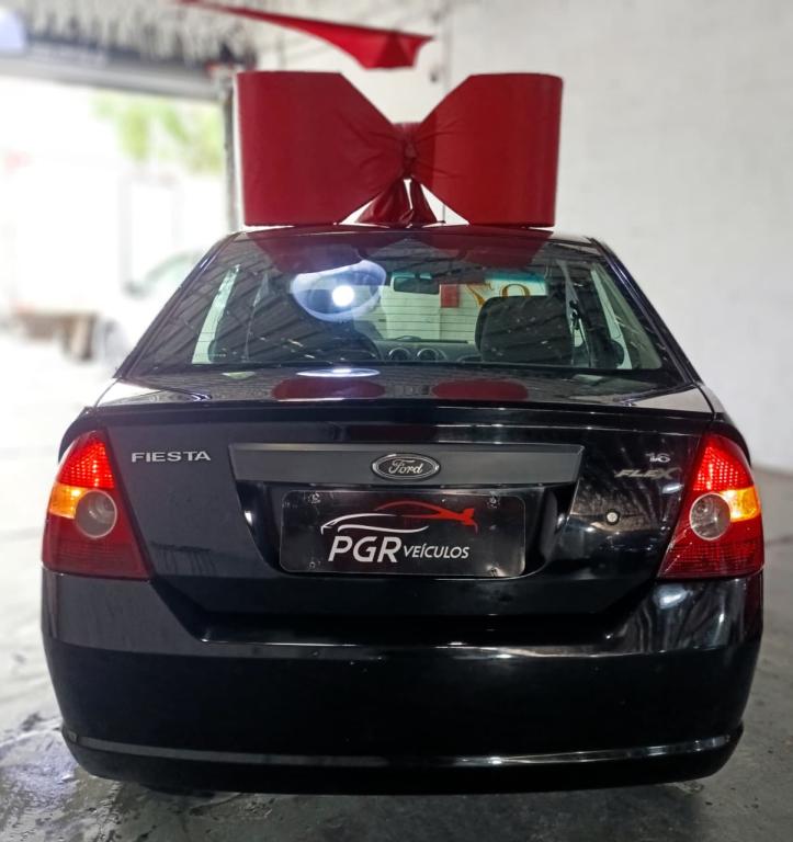 FORD Fiesta Sedan - Foto