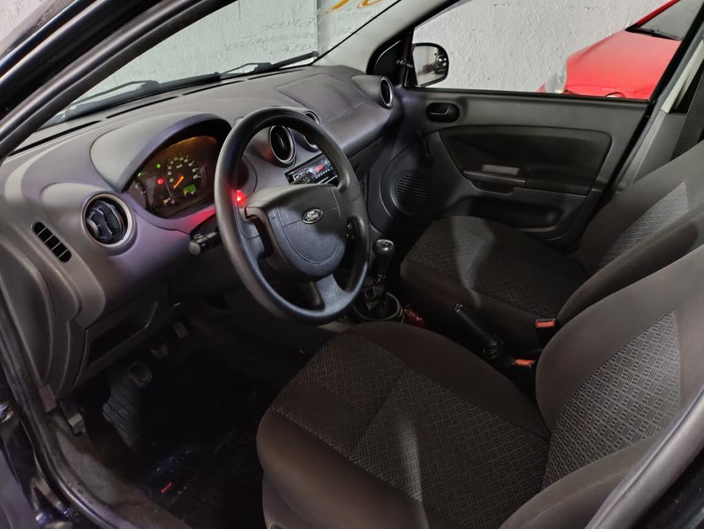 FORD Fiesta Sedan - Foto