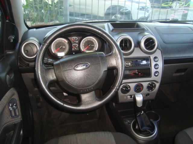 FORD Fiesta Sedan - Foto
