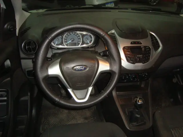 FORD Ka Hatch - Foto