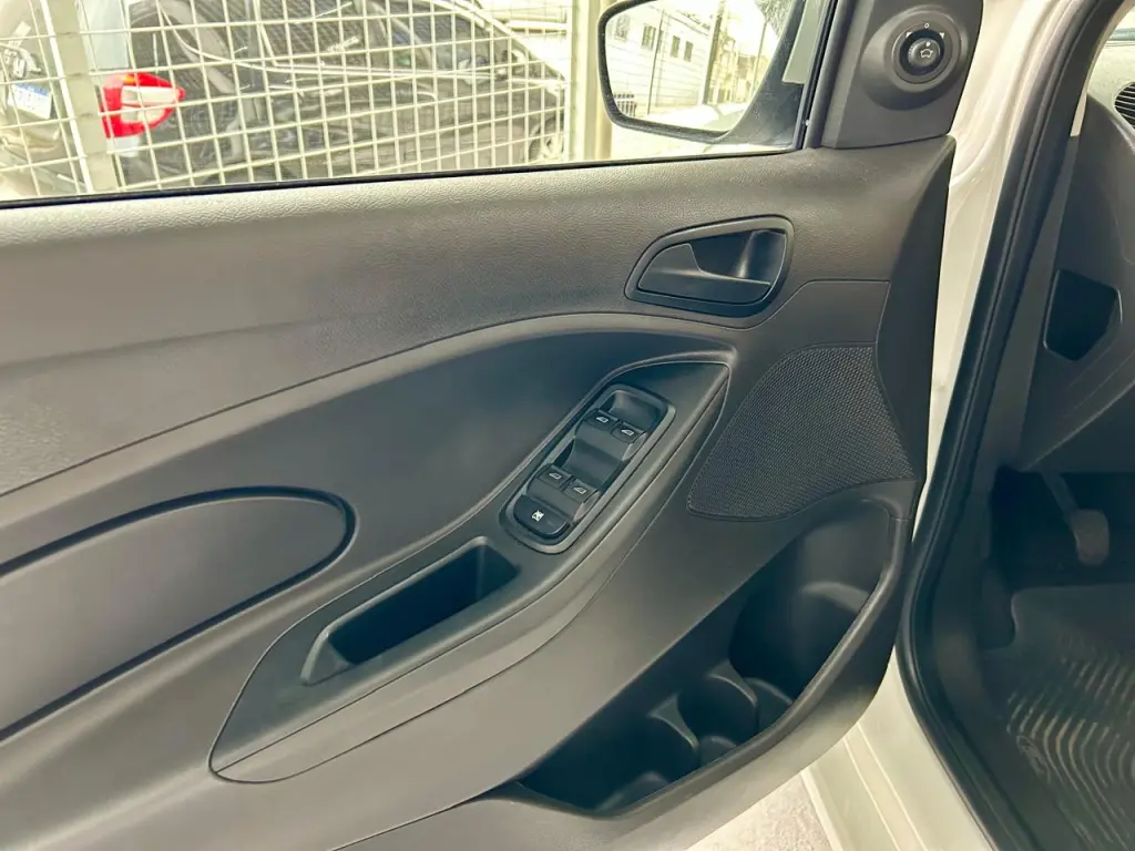 FORD Ka Hatch - Foto