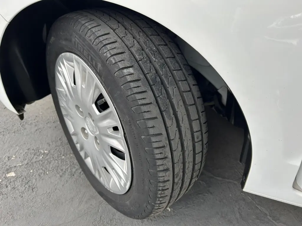 FORD Ka Hatch - Foto