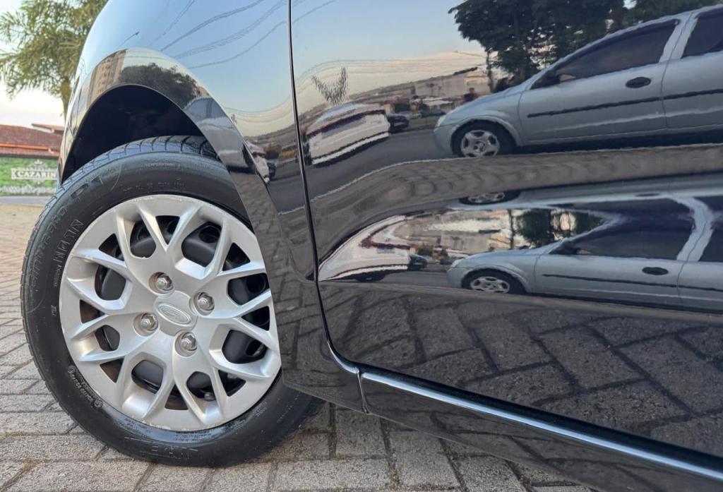 FORD Ka + Sedan - Foto