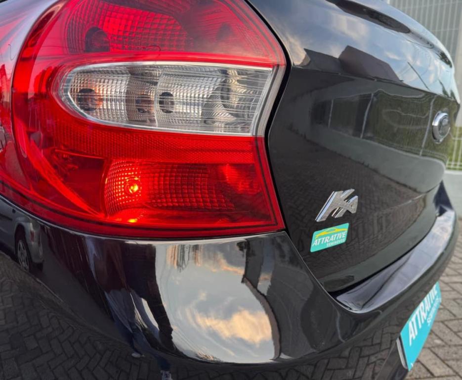 FORD Ka + Sedan - Foto