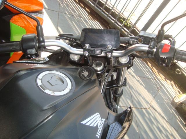 HONDA CB 300 F Twister - Foto