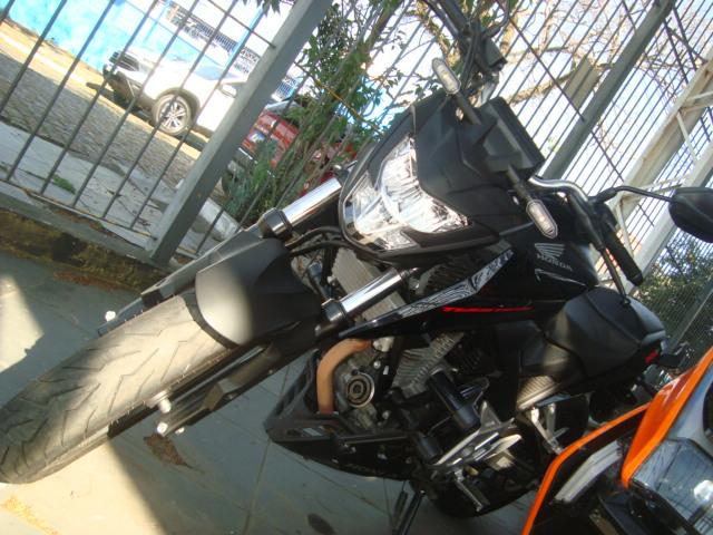 HONDA CB 300 F Twister - Foto
