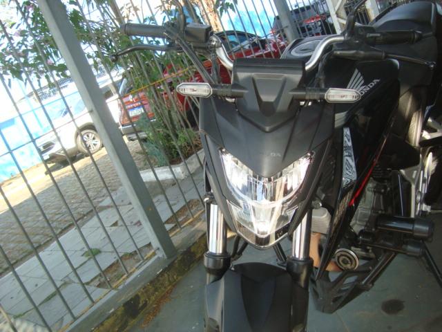 HONDA CB 300 F Twister - Foto