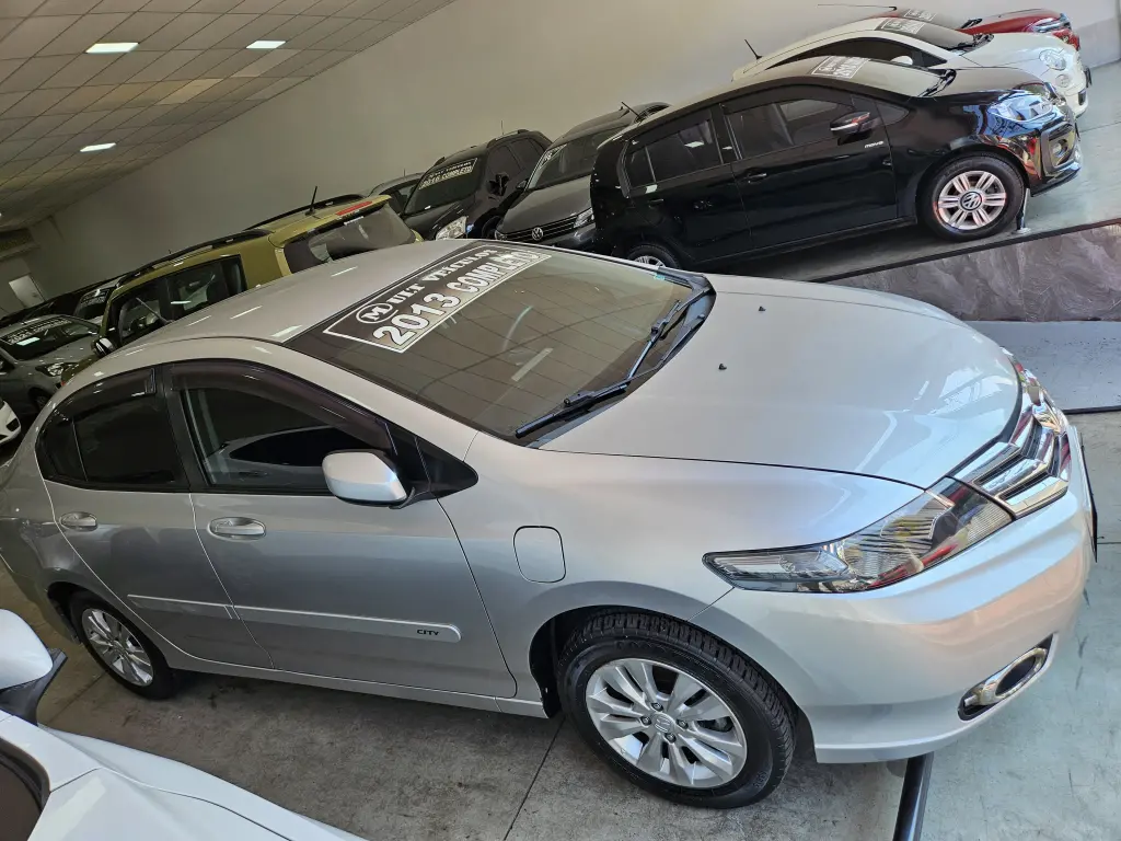 HONDA City Sedan - Foto