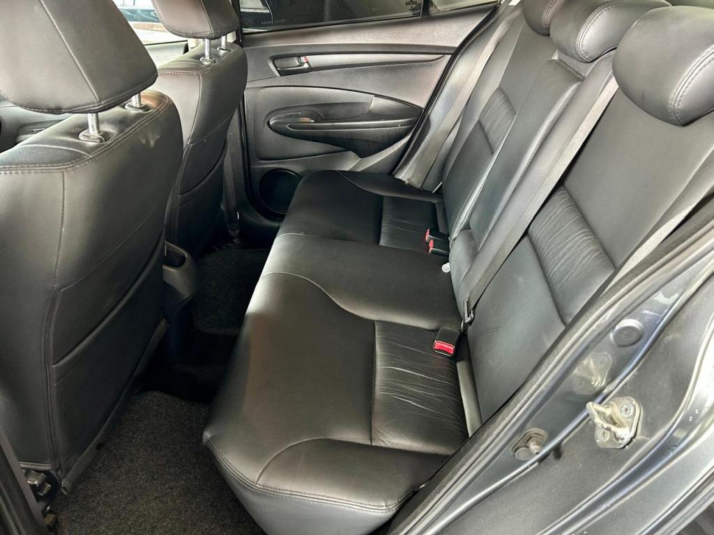 HONDA City Sedan - Foto