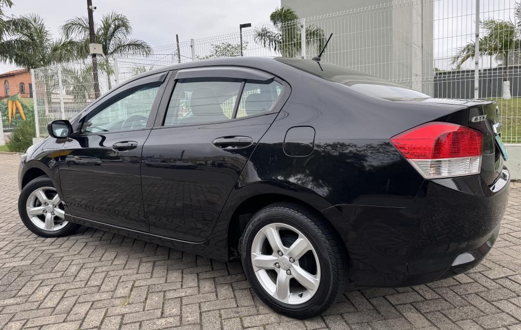HONDA City Sedan - Foto