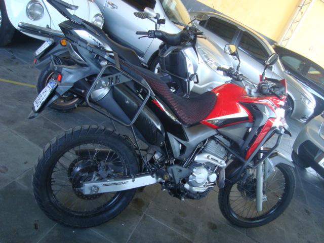 HONDA XRE 300 - Foto
