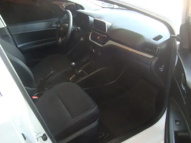 HYUNDAI HB 20 Hatch - Foto