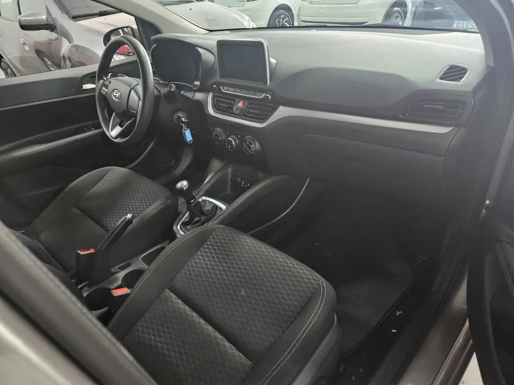 HYUNDAI HB 20 Hatch - Foto