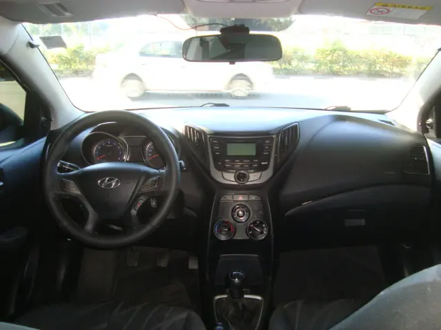 HYUNDAI HB 20 Hatch - Foto
