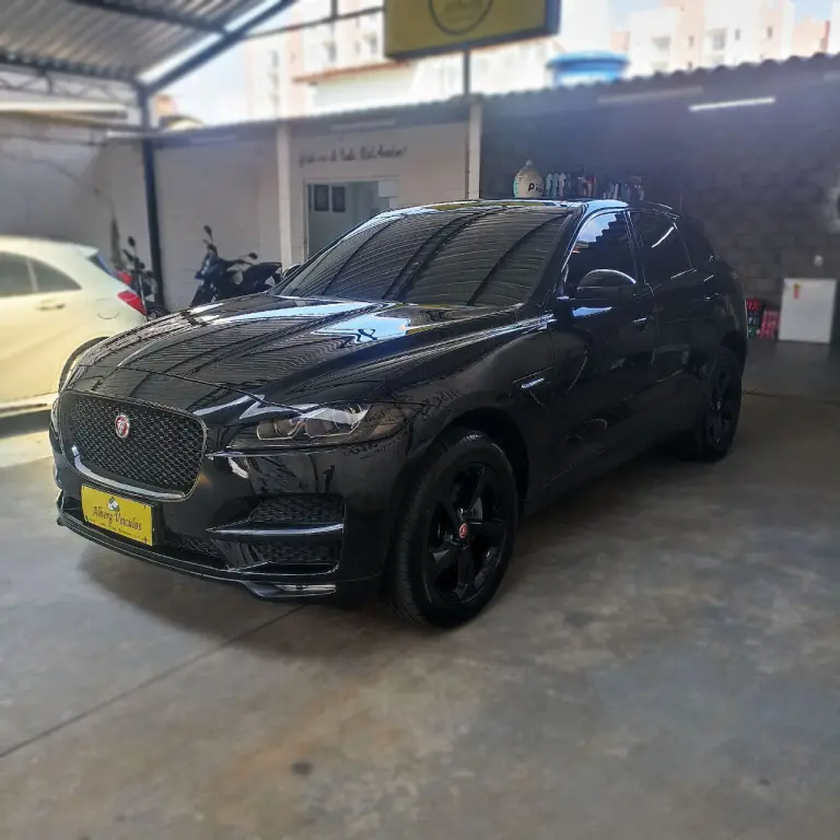 JAGUAR F-Pace - Foto