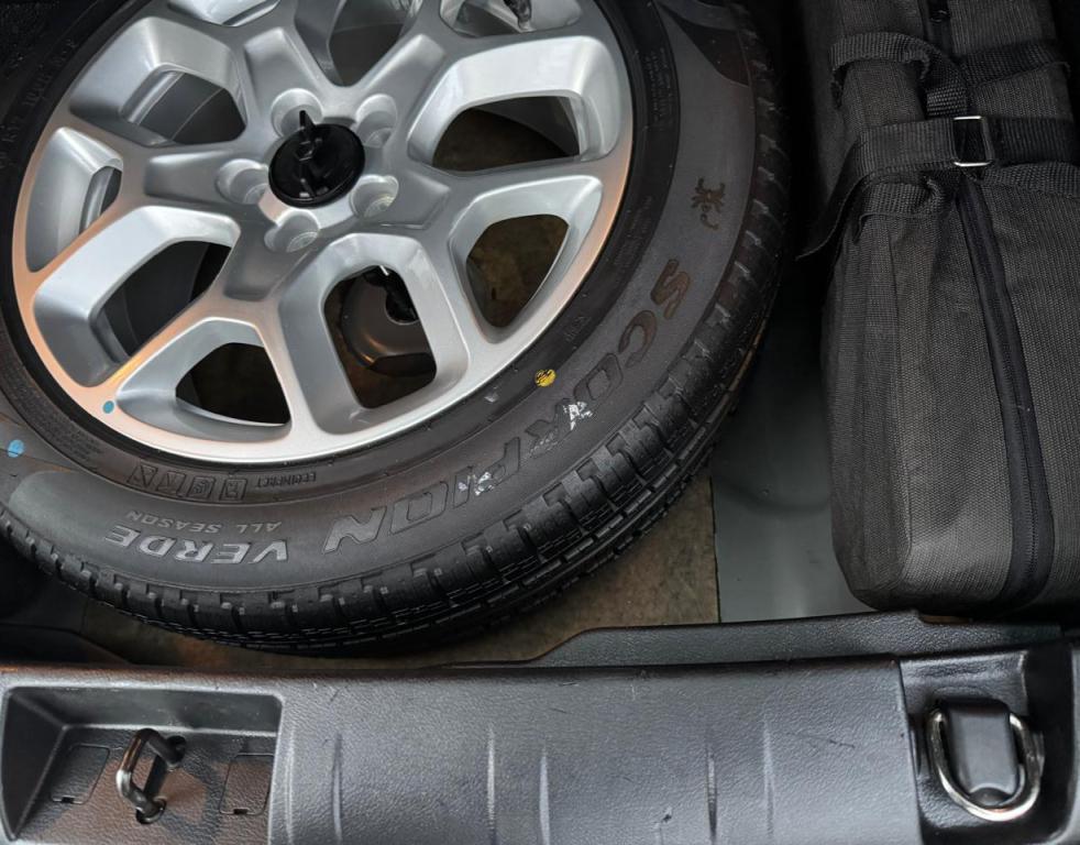 JEEP Renegade - Miniatura