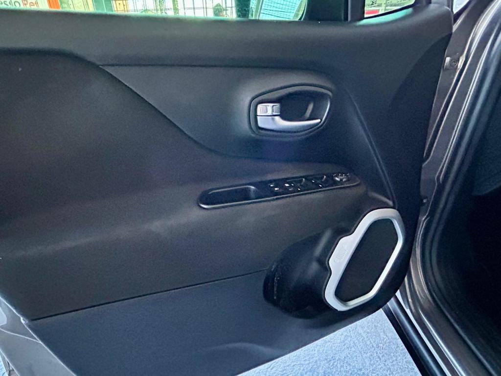 JEEP Renegade - Miniatura