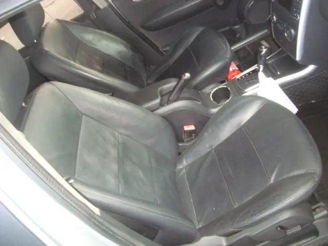 MERCEDES-BENZ B 180 - Foto
