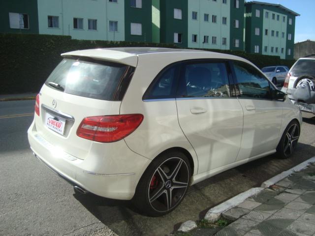 MERCEDES-BENZ B 200 - Foto
