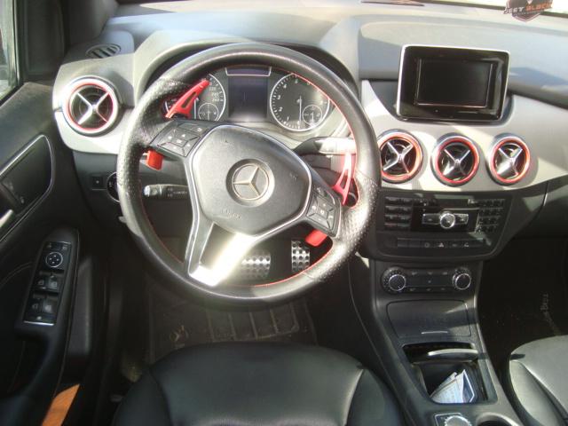 MERCEDES-BENZ B 200 - Foto