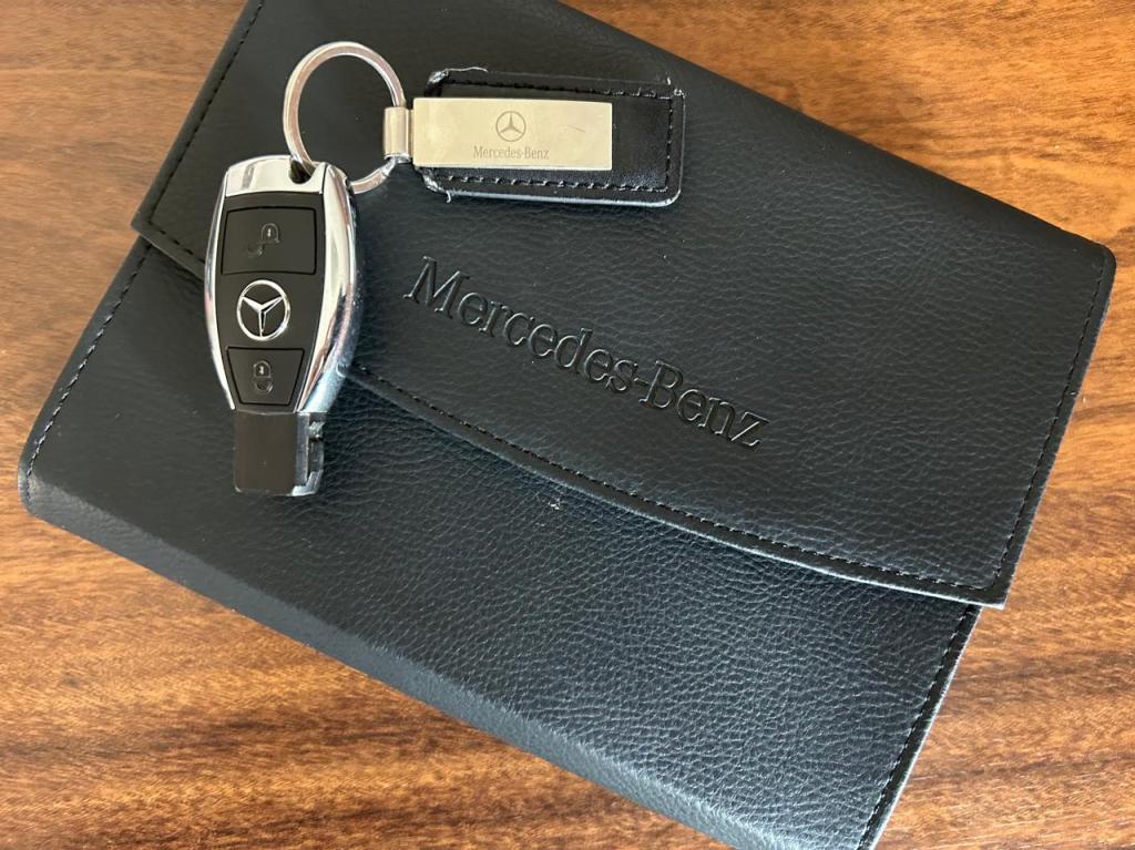 MERCEDES-BENZ GLA 200 - Foto