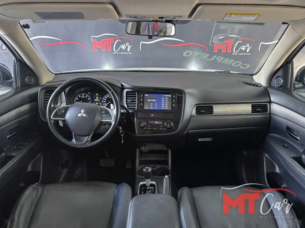MITSUBISHI Outlander - Foto