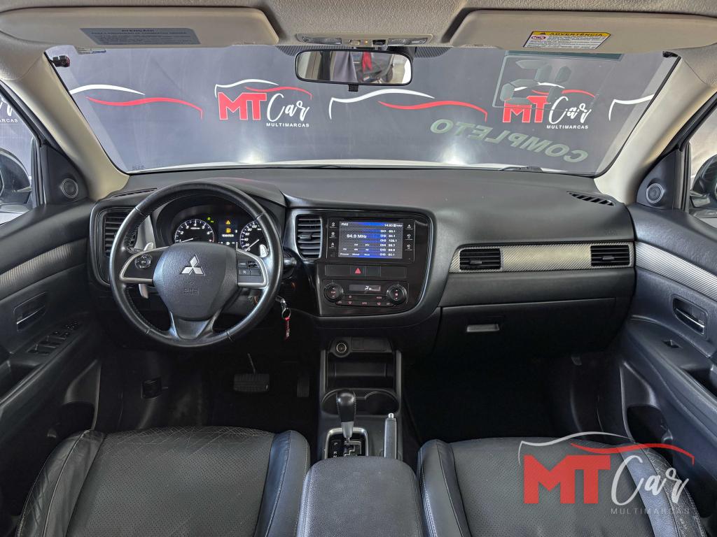 MITSUBISHI Outlander - Foto