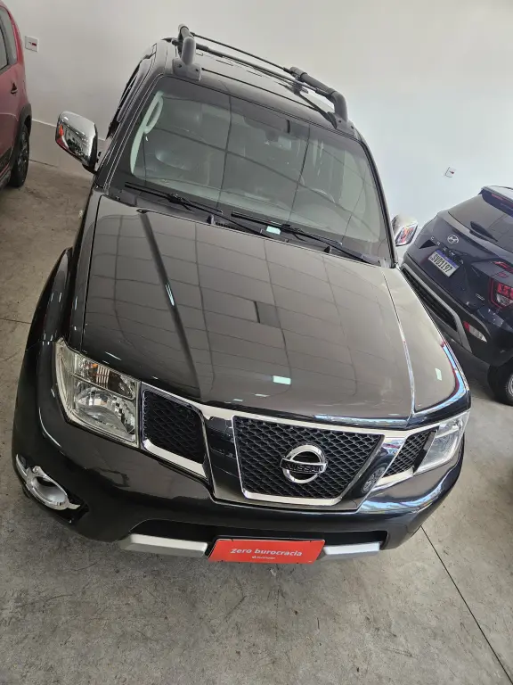 NISSAN Frontier - Foto