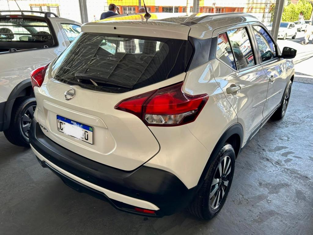 NISSAN Kicks - Miniatura