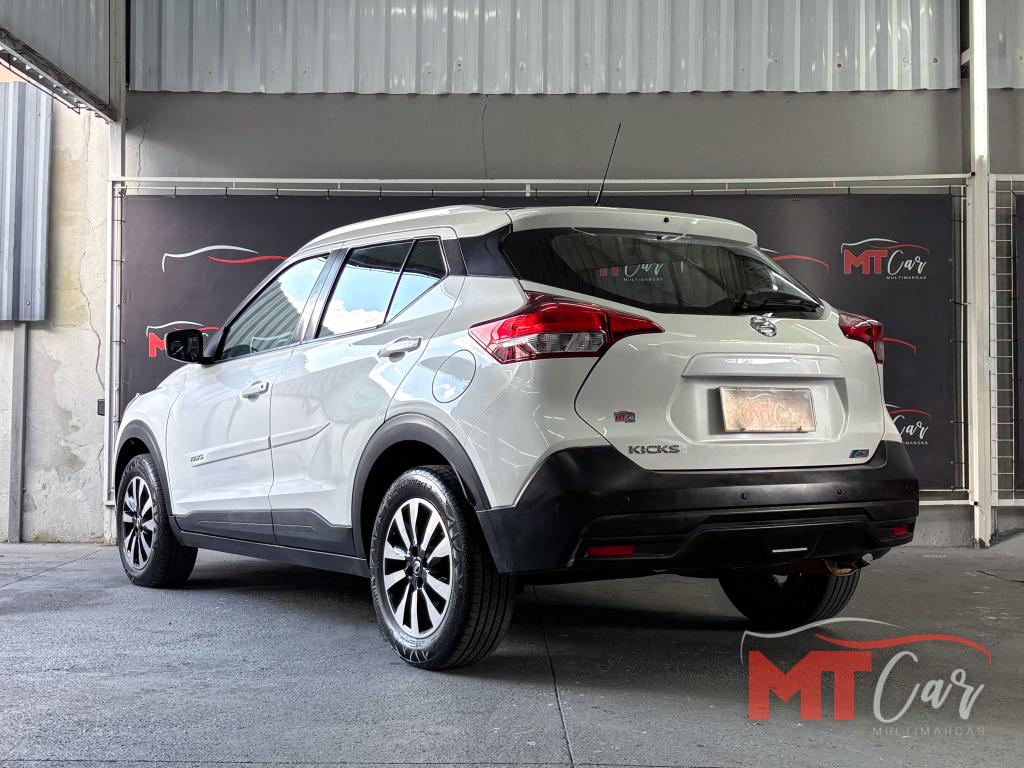 NISSAN Kicks - Foto