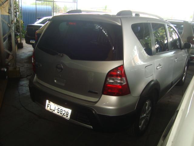 NISSAN Livina - Foto