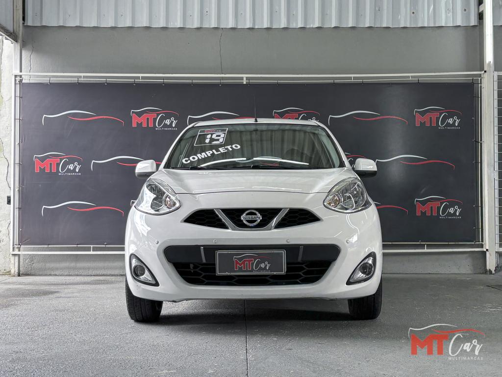 NISSAN March - Foto
