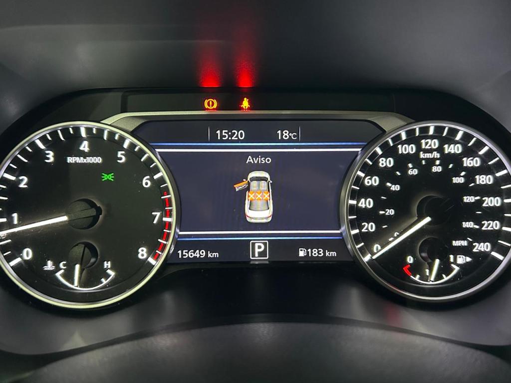 NISSAN Sentra - Foto