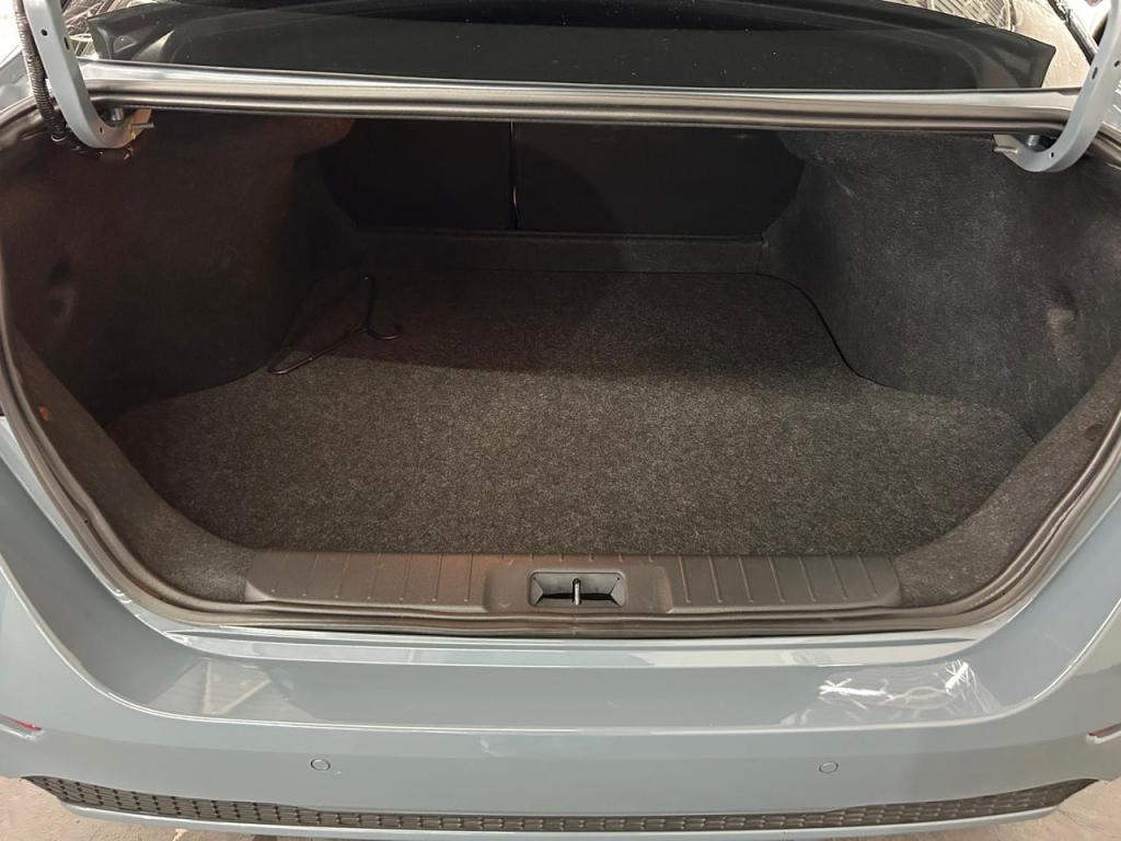 NISSAN Sentra - Foto