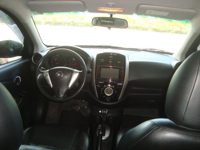 NISSAN Versa Sedan - Foto