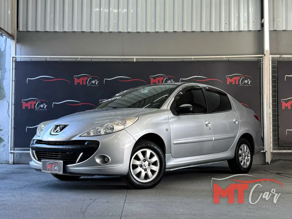 PEUGEOT 207 Sedan