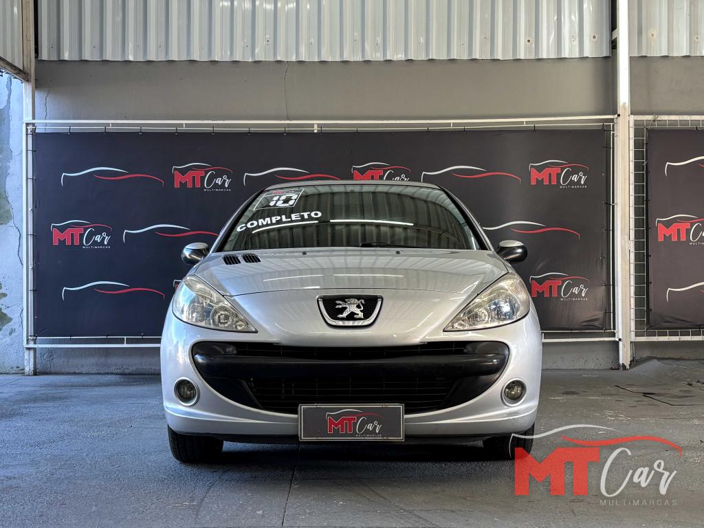 PEUGEOT 207 Sedan - Foto
