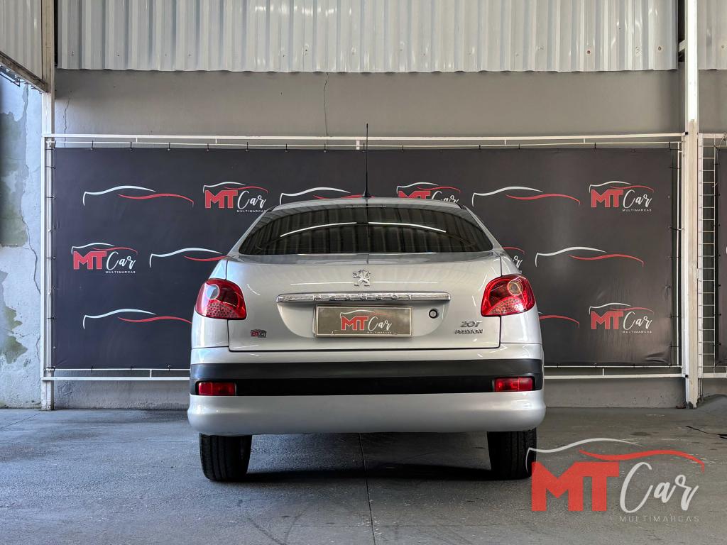 PEUGEOT 207 Sedan - Foto