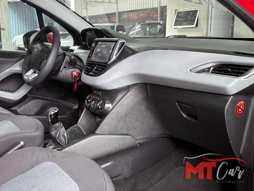 PEUGEOT 208 - Foto
